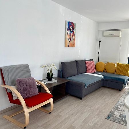 Fly Airport Residences & Therme-Self Check-In Otopeni Eksteriør billede