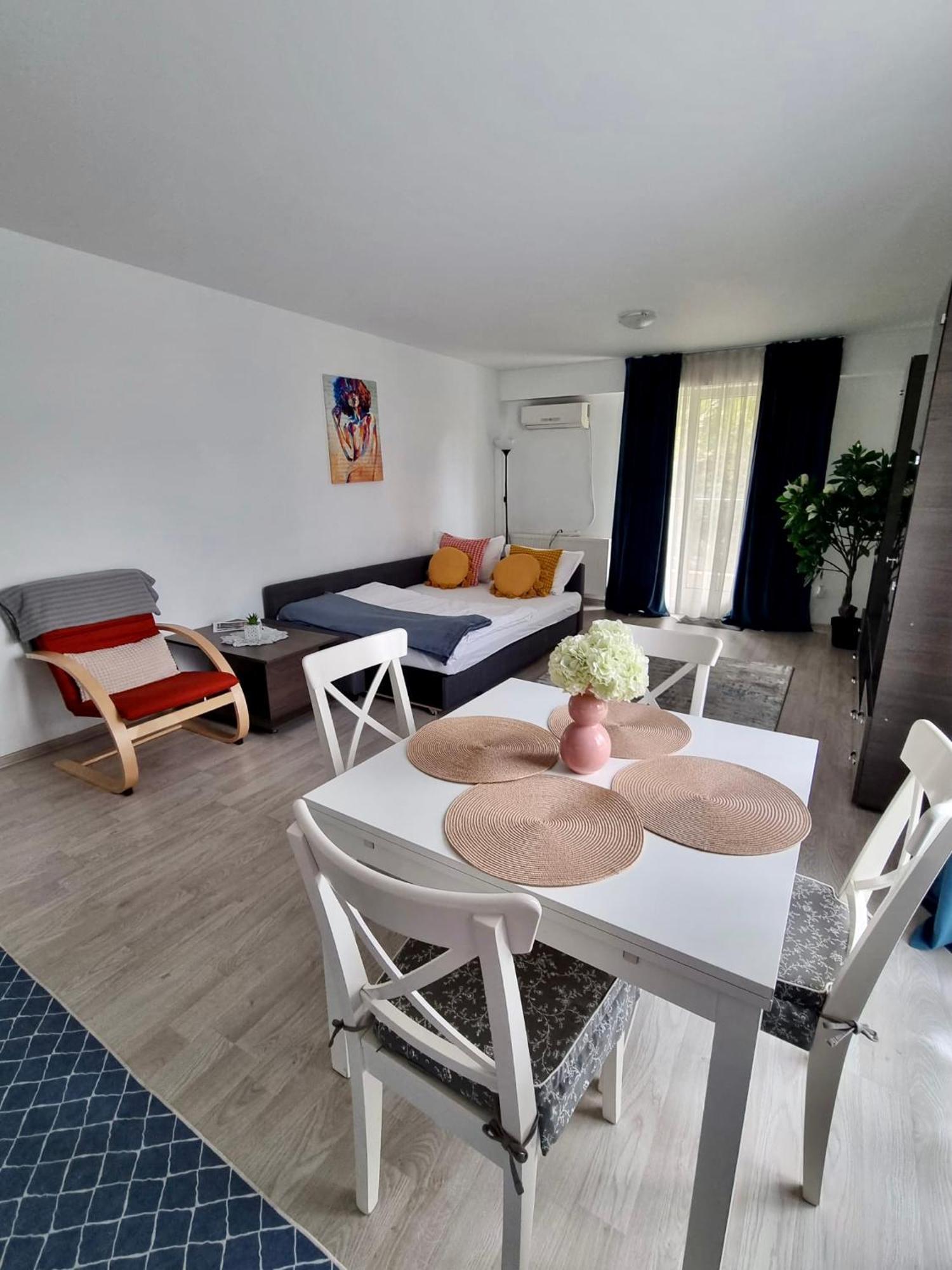 Fly Airport Residences & Therme-Self Check-In Otopeni Eksteriør billede